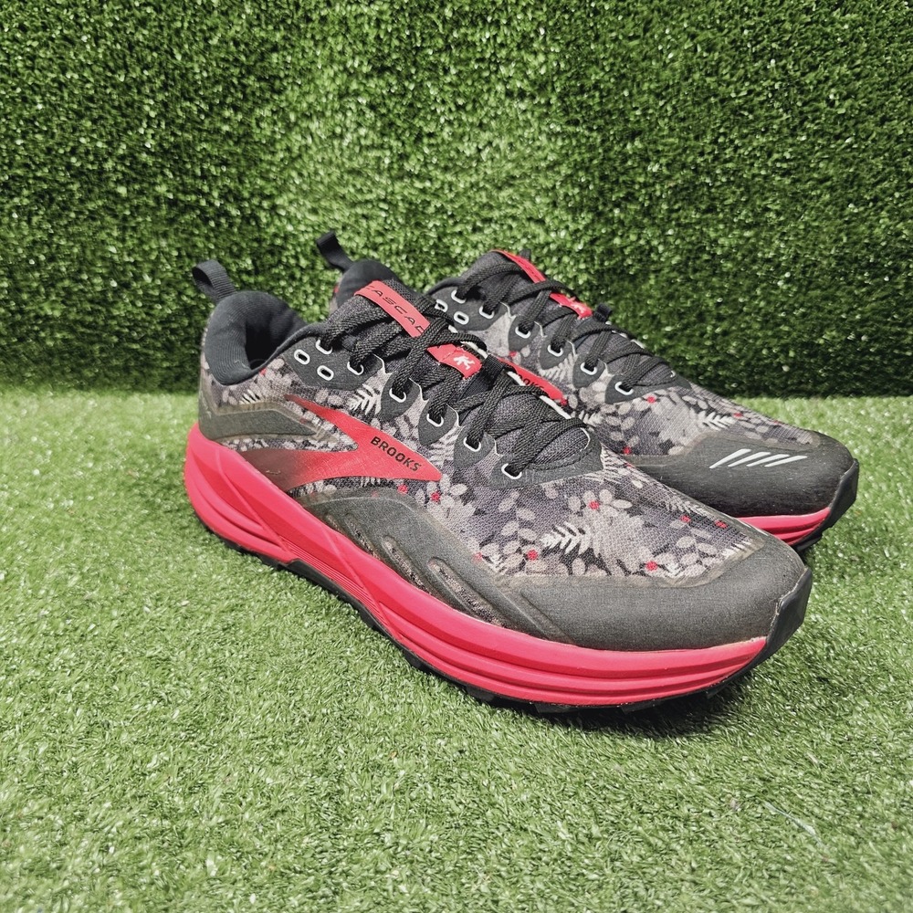 Brooks Cascadia 16 Louie Gong Sasquatch Athletic Running Sneakers Mens Size 12